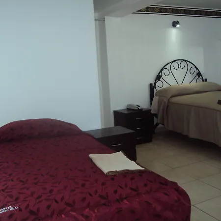 Hotel Camino Real